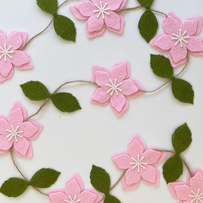 Pink flower garland with green leaves felt - Pooka Party